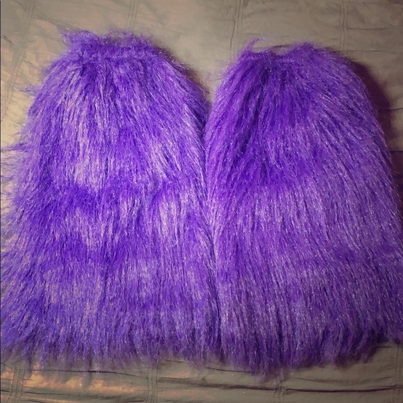 Accessories - USED - Purple rave fluffies - fuzzies